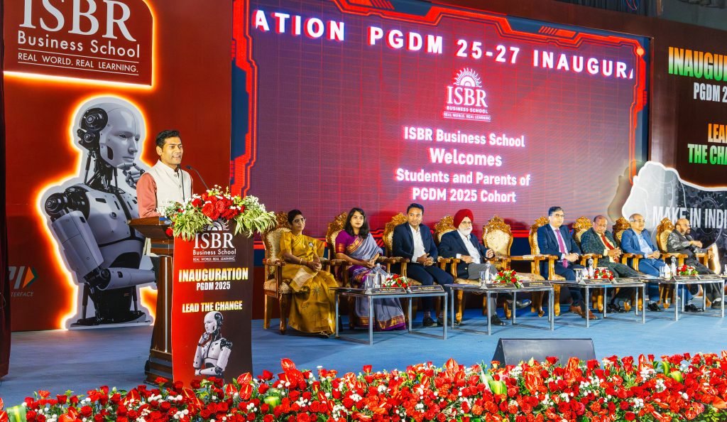 Dr. Manish addressing the audience at PGDM Inauguration 2025